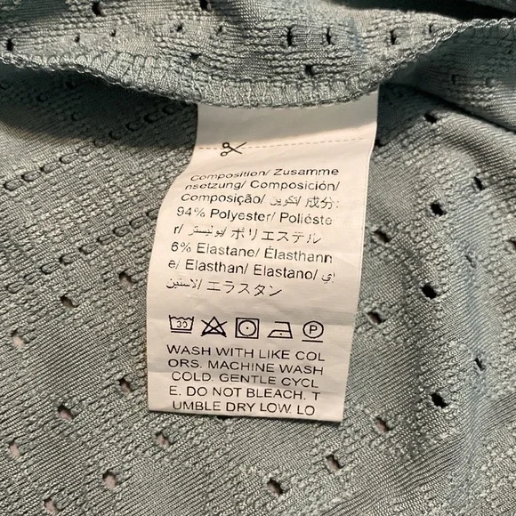 Shein Plus Eyelet Embroidery Petal Sleeve Top - Size 4XL - Picture 4 of 12